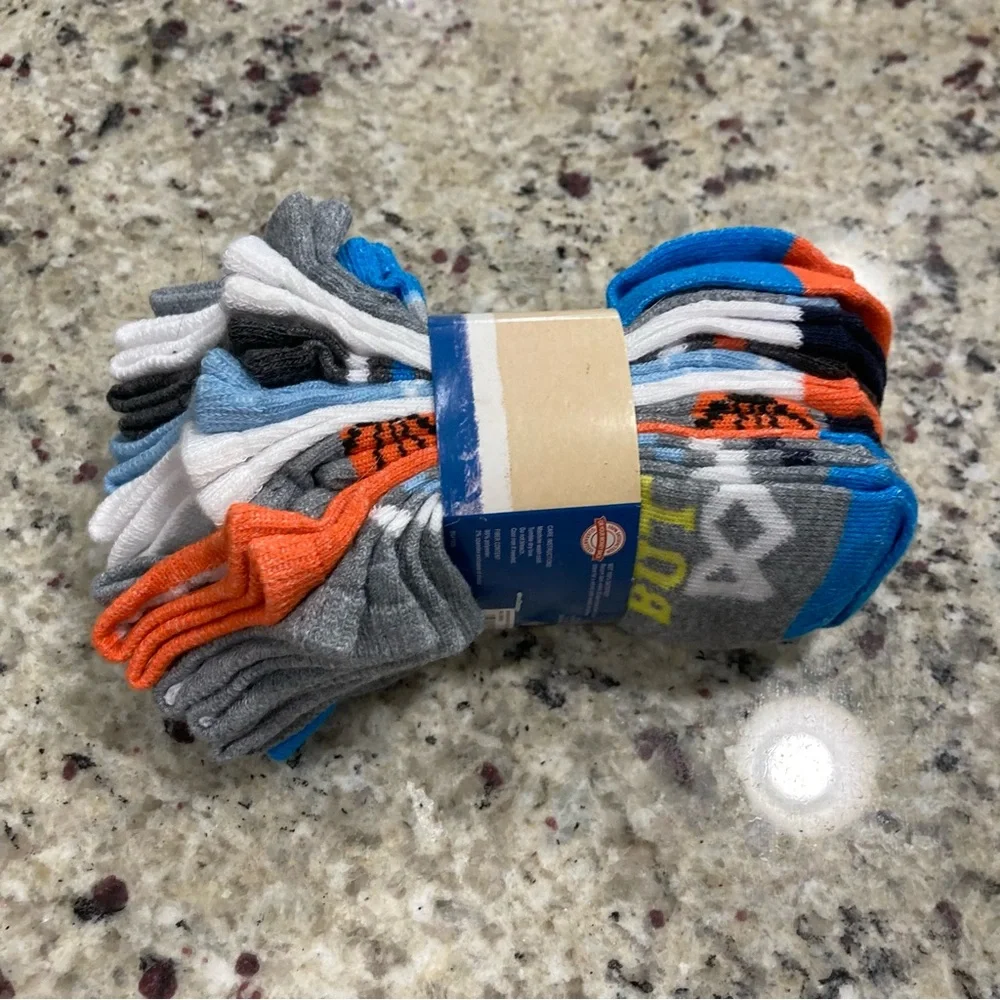 Highland Originals boys low cut 10 pairs of socks size 10.5-4 New with tag